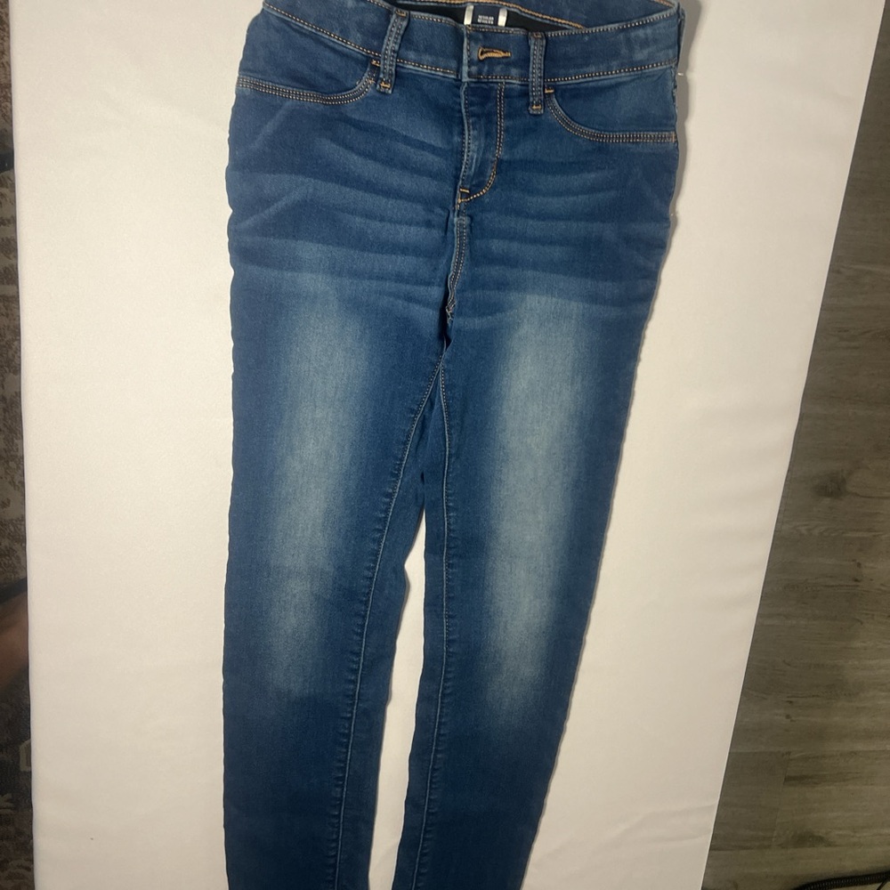 GAP Blue Skinny Jeans with Stretch and Mid-Rise Fit